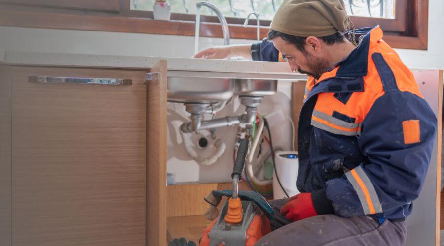 Local water heater installation in Earlville, IL
